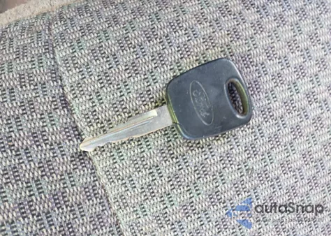 1999 Ford Ranger Xl/Xlt из США, поврежденный, VIN 1FTYR10VXXPB75593